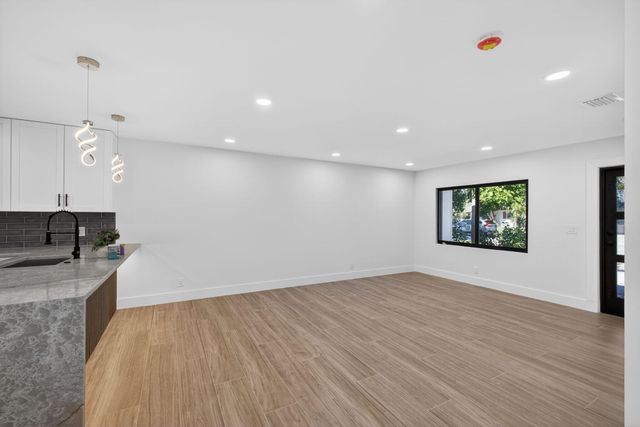 3900 Kenas Street, West Palm Beach, FL 33403