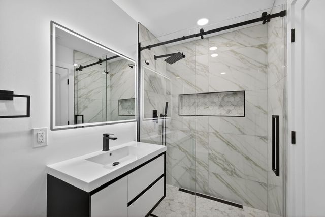 3900 Kenas Street, West Palm Beach, FL 33403