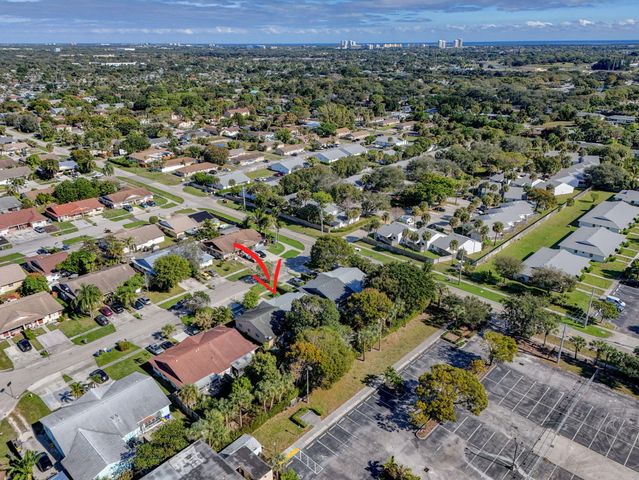 3900 Kenas Street, West Palm Beach, FL 33403