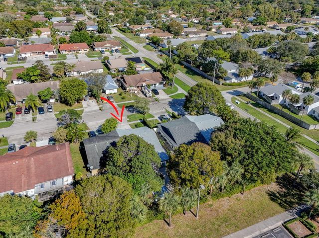 3900 Kenas Street, West Palm Beach, FL 33403