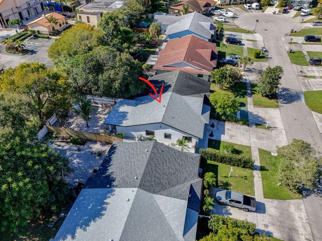 3900 Kenas Street, West Palm Beach, FL 33403