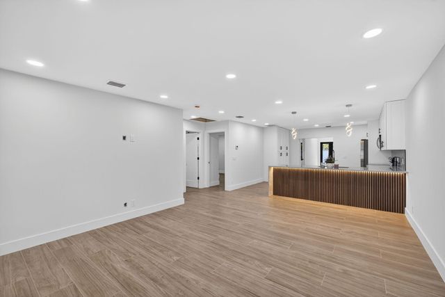 3900 Kenas Street, West Palm Beach, FL 33403