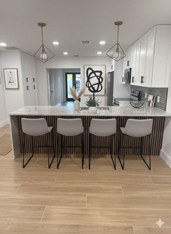 3900 Kenas Street, West Palm Beach, FL 33403