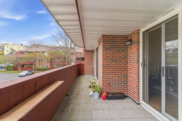 100 Rosemary Way 206, Needham, MA 02494