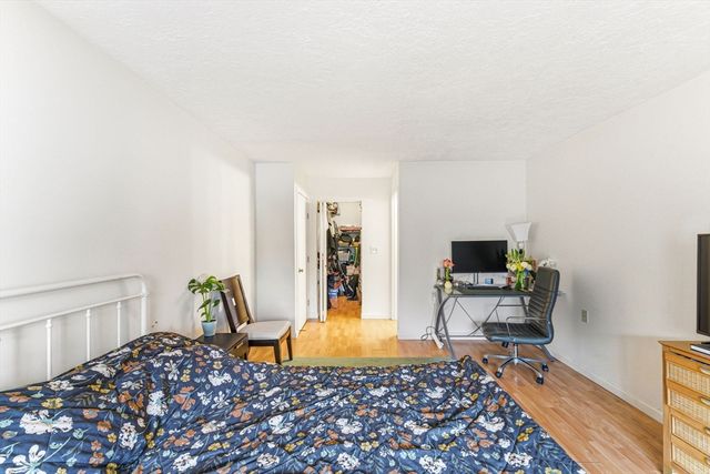 100 Rosemary Way 206, Needham, MA 02494