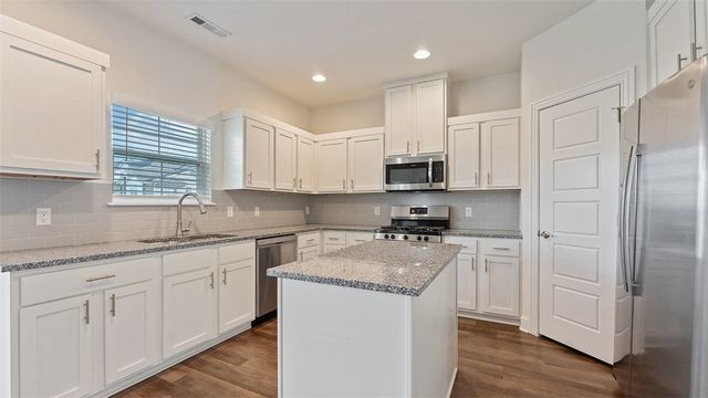 5805 SW Gentle Winds Avenue, Bentonville, AR 72713