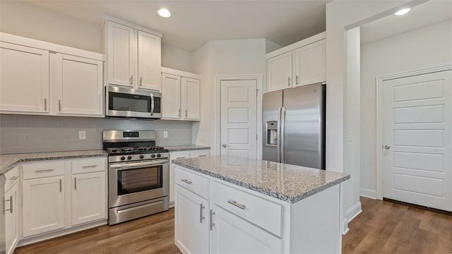 5805 SW Gentle Winds Avenue, Bentonville, AR 72713