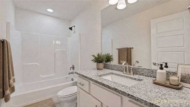 5805 SW Gentle Winds Avenue, Bentonville, AR 72713