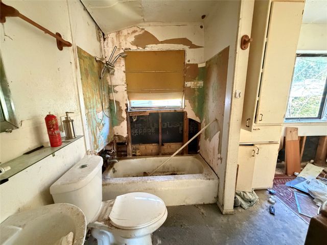 1301 Churchill Way, Sherman, TX 75092