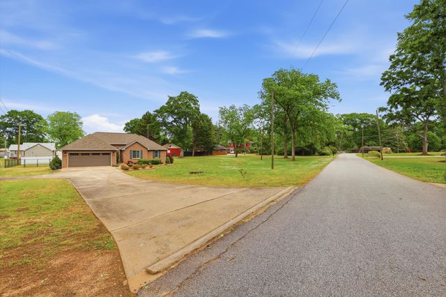 202 Goodjoin Road, Lyman, SC 29365