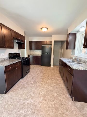 1820 169th Street, Hazel Crest, IL 60429