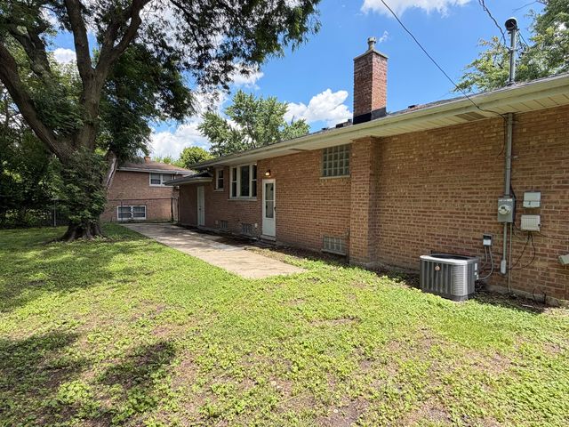 1820 169th Street, Hazel Crest, IL 60429