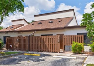 1725 NW 71st Avenue, Plantation, FL 33313