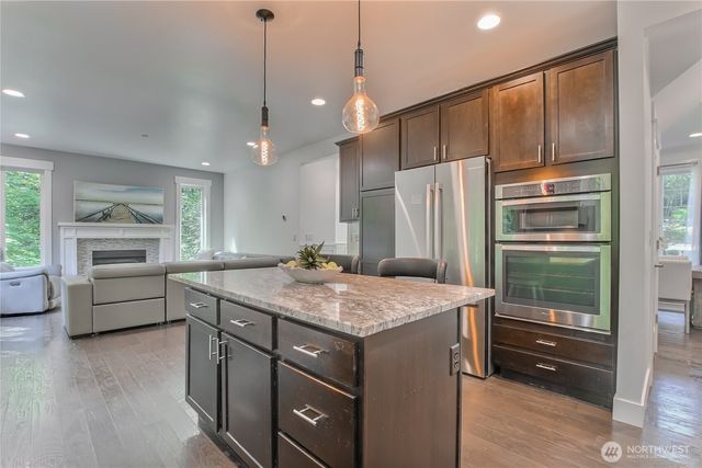 16426 85TH Place NE, Kenmore, WA 98028