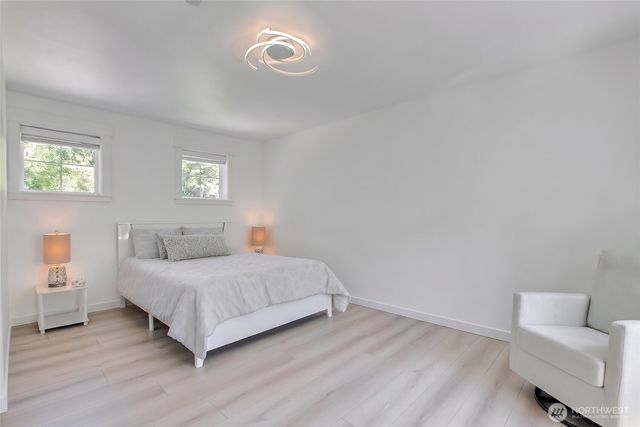 16426 85TH Place NE, Kenmore, WA 98028