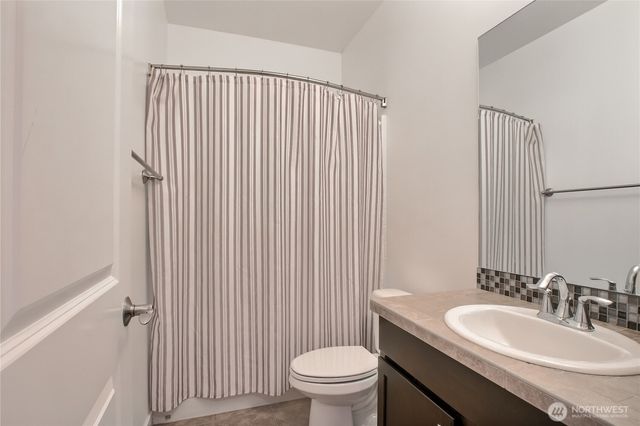16426 85TH Place NE, Kenmore, WA 98028