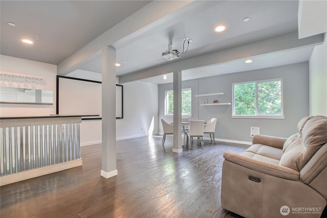 16426 85TH Place NE, Kenmore, WA 98028