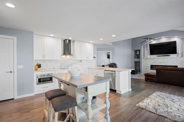 1720 Wild Rye Court, Castle Rock, CO 80109