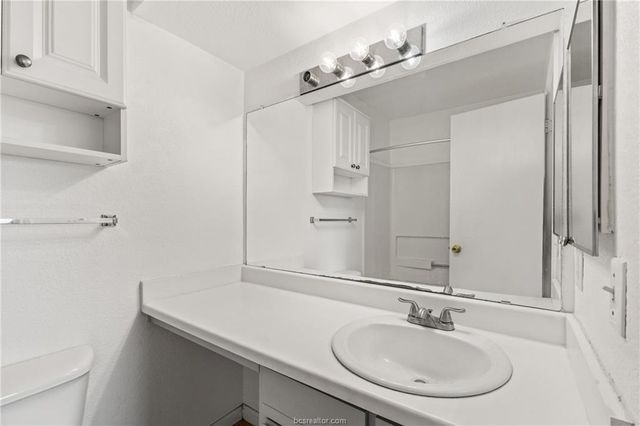 525 Southwest Parkway 302, College Station, TX 77840