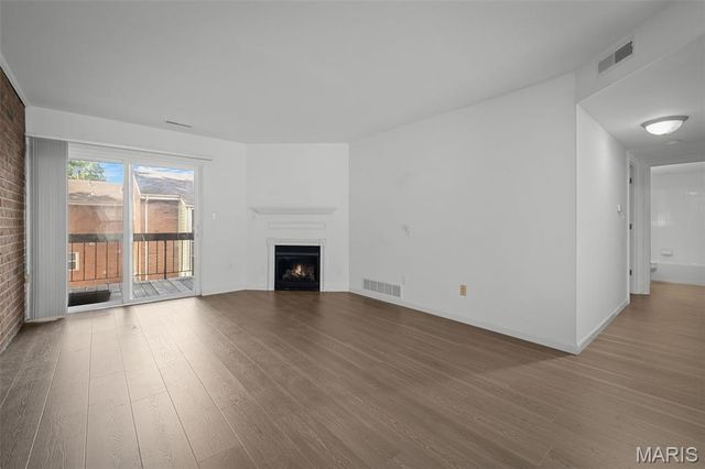 1946 Greenpoint Drive 202, St Louis, MO 63122