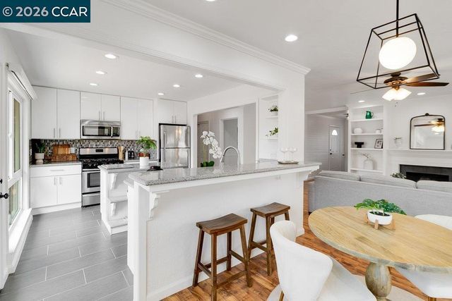 2725 Argyll Ave, Concord, CA 94520