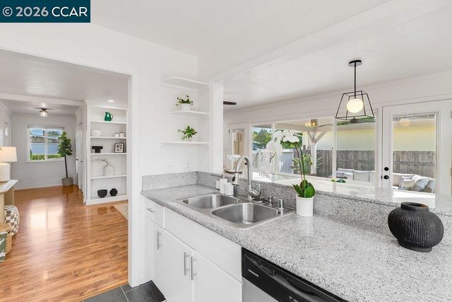 2725 Argyll Ave, Concord, CA 94520