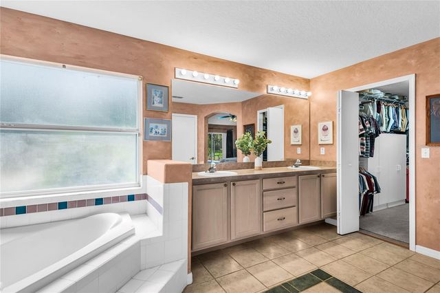 12540 CYNTHIA LANE, Clermont, FL 34715