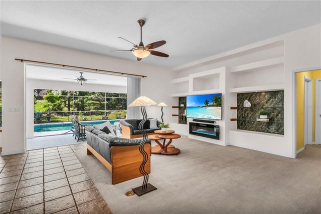 12540 CYNTHIA LANE, Clermont, FL 34715