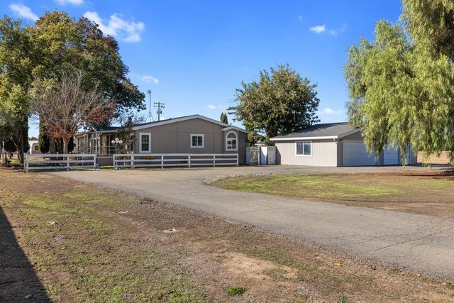 8547 State Highway 33, Gustine, CA 95322