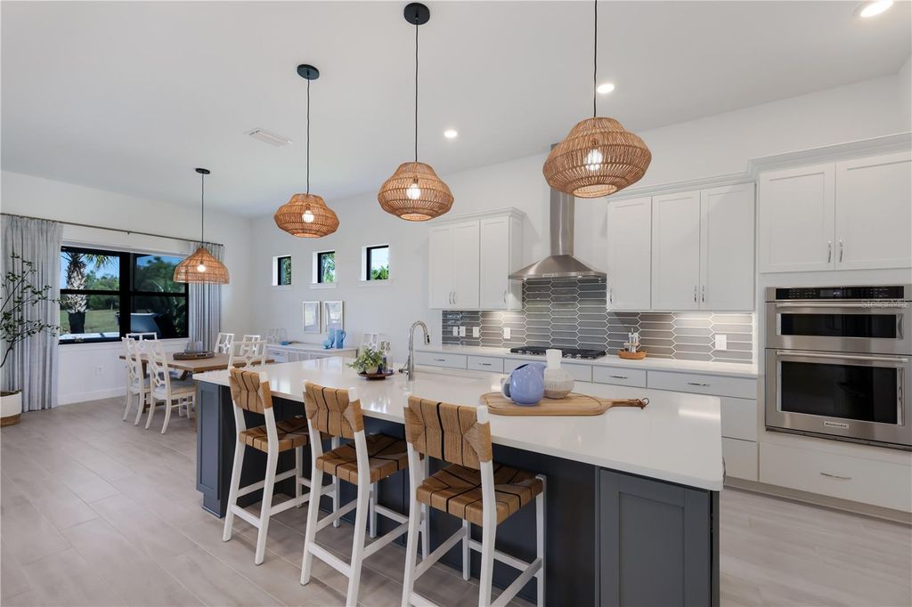 Image 14 of property listing at 18025 NORTHWOOD PLACE, Bradenton, FL 34202