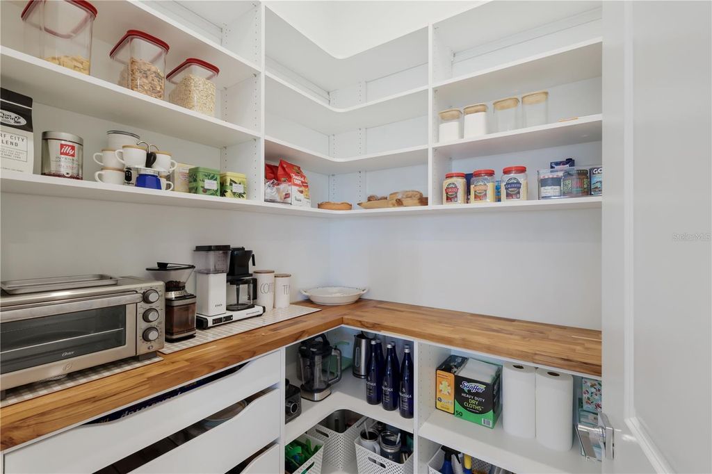 Image 18 of property listing at 18025 NORTHWOOD PLACE, Bradenton, FL 34202