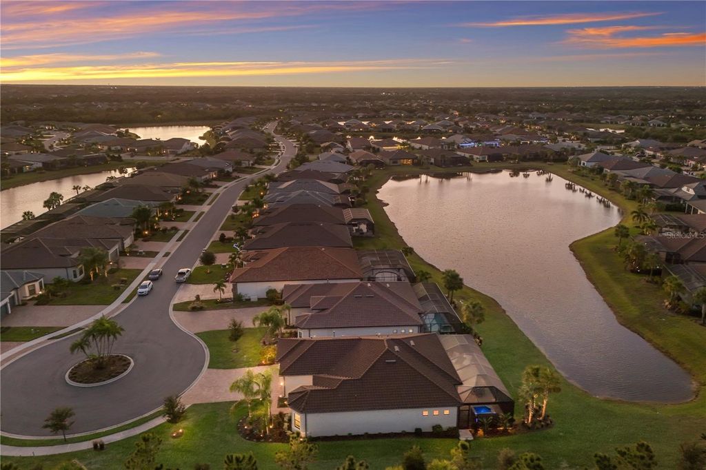 Image 53 of property listing at 18025 NORTHWOOD PLACE, Bradenton, FL 34202