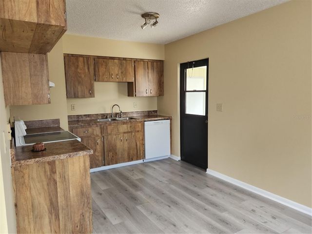 10055 SW 92ND AVENUE, Ocala, FL 34481