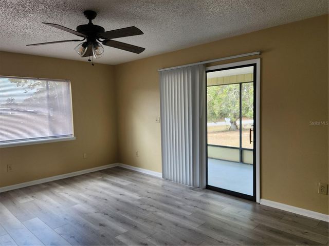 10055 SW 92ND AVENUE, Ocala, FL 34481