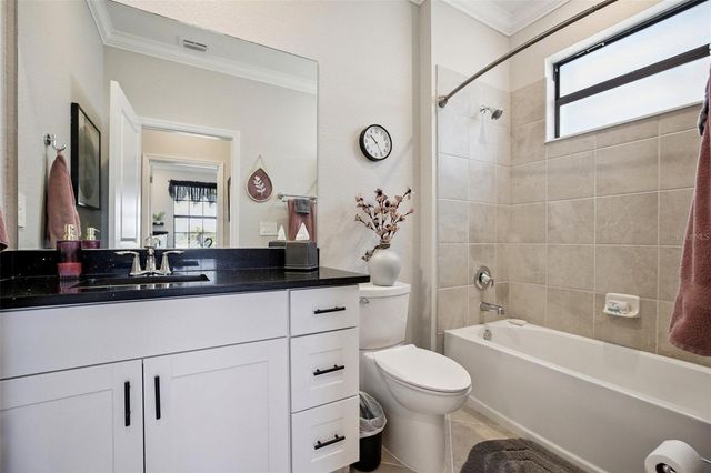 1885 CROSSVINE COURT, Port Charlotte, FL 33953