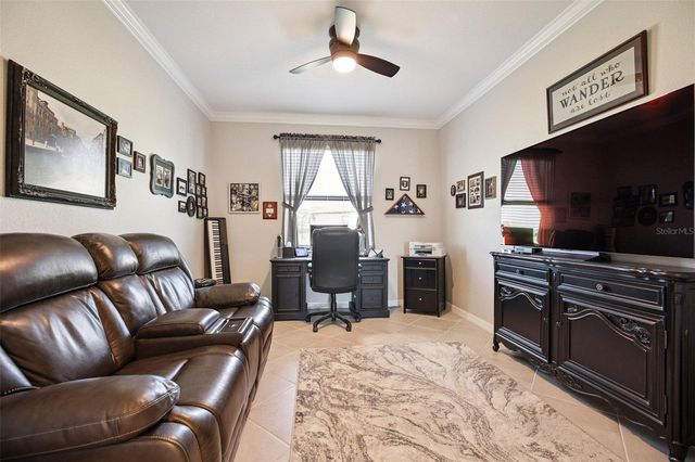 1885 CROSSVINE COURT, Port Charlotte, FL 33953