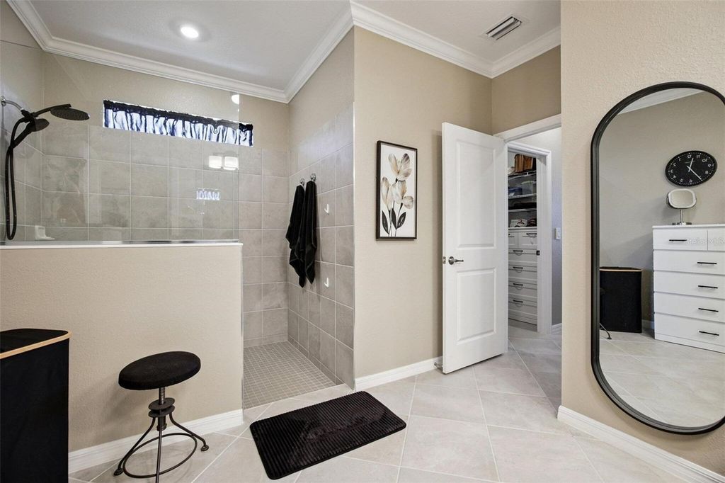 Image 14 of property listing at 1885 CROSSVINE COURT, Port Charlotte, FL 33953