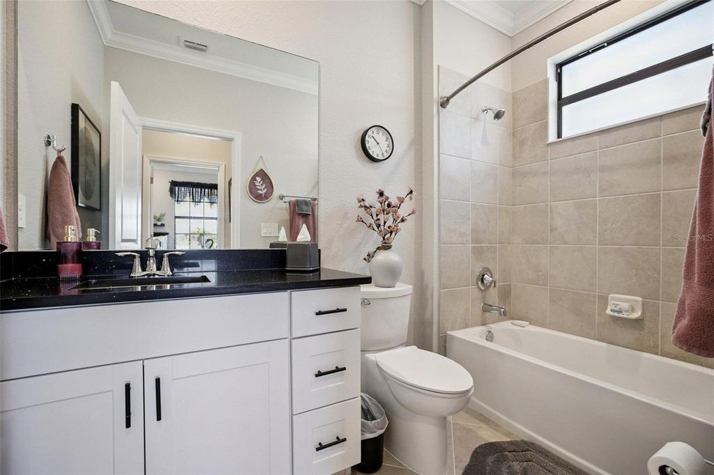 Image 18 of property listing at 1885 CROSSVINE COURT, Port Charlotte, FL 33953