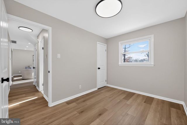 51 MILL RD, Burlington, NJ 08016