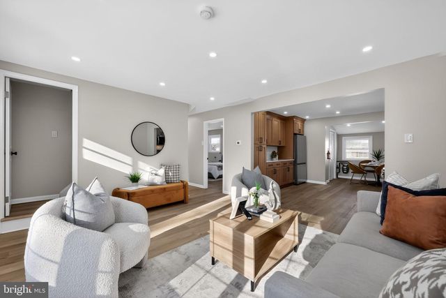 51 MILL RD, Burlington, NJ 08016