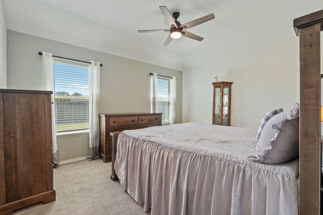 407 Rosebank Ranch, Magnolia, TX 77354