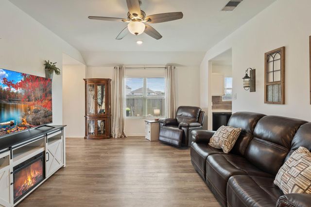 407 Rosebank Ranch, Magnolia, TX 77354