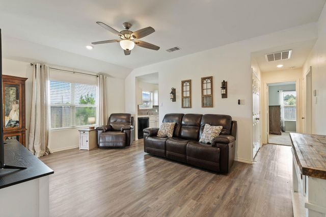 407 Rosebank Ranch, Magnolia, TX 77354