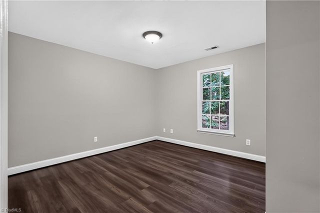 5206 Oakbrook Drive, Durham, NC 27713