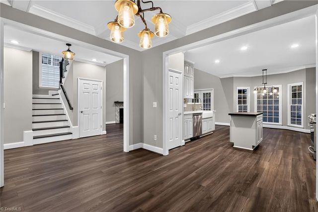 5206 Oakbrook Drive, Durham, NC 27713