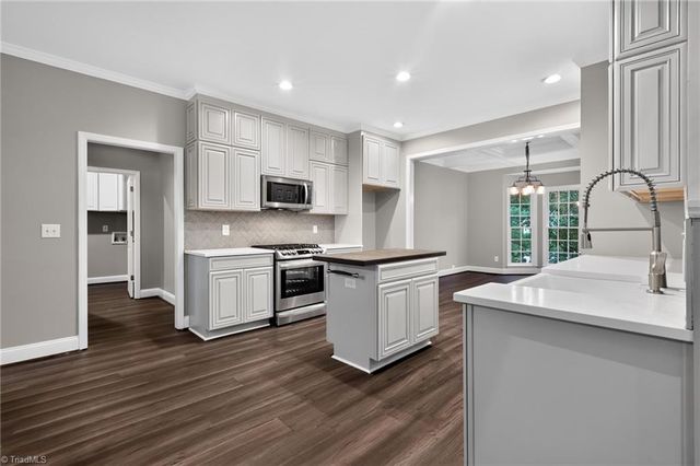 5206 Oakbrook Drive, Durham, NC 27713