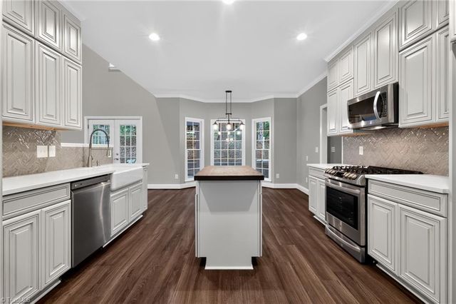 5206 Oakbrook Drive, Durham, NC 27713