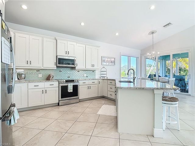 27520 Big Bend Rd, Bonita Springs, FL 34134