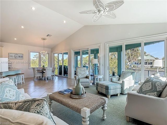 27520 Big Bend Rd, Bonita Springs, FL 34134