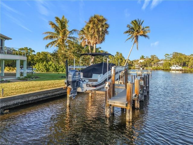 27520 Big Bend Rd, Bonita Springs, FL 34134